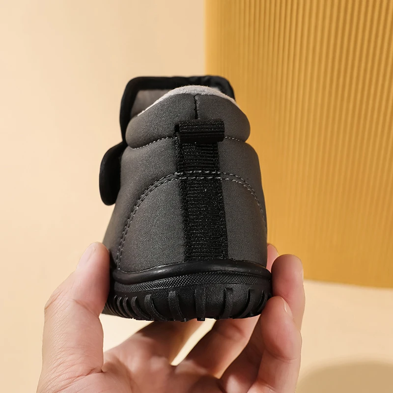 Kurze Winterstiefel für Kinder, rutschfeste, wasserdichte, weiche Plüschschuhe für Mädchen und Jungen, warme, wasserdichte Kindersneaker – Detail 2