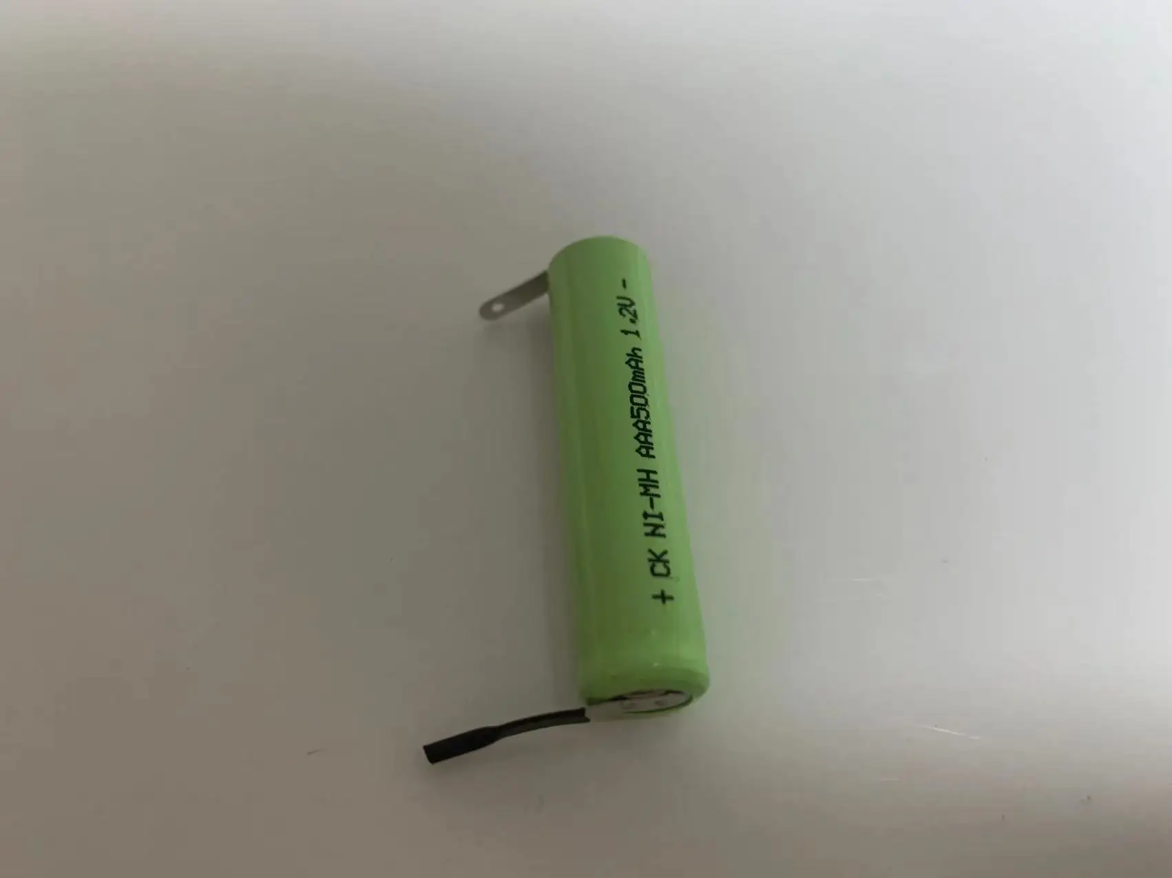 buy more will cheap 1.2V AAA 500mah Ni MH rechargeable battery with solder chip LED razor LED lawn solar toy equipment and