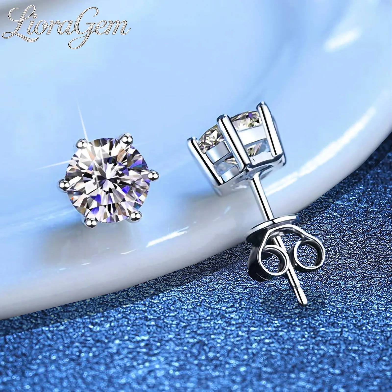 

LioraGem Classic Six-claw Moissanite Earrings for Daily Wear Stylish, Elegant and Simple Moissanite Studs Platinum PT950 Stamp