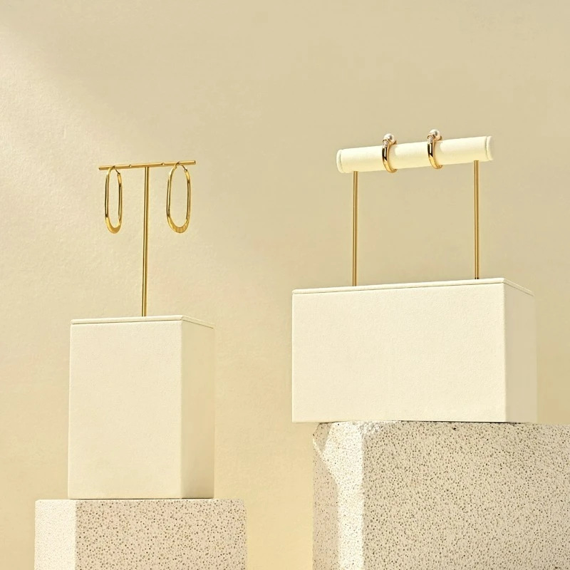 

High end jewelry display props, rings, necklaces, earrings, bracelets, showcase windows, microfiber jewelry display racks