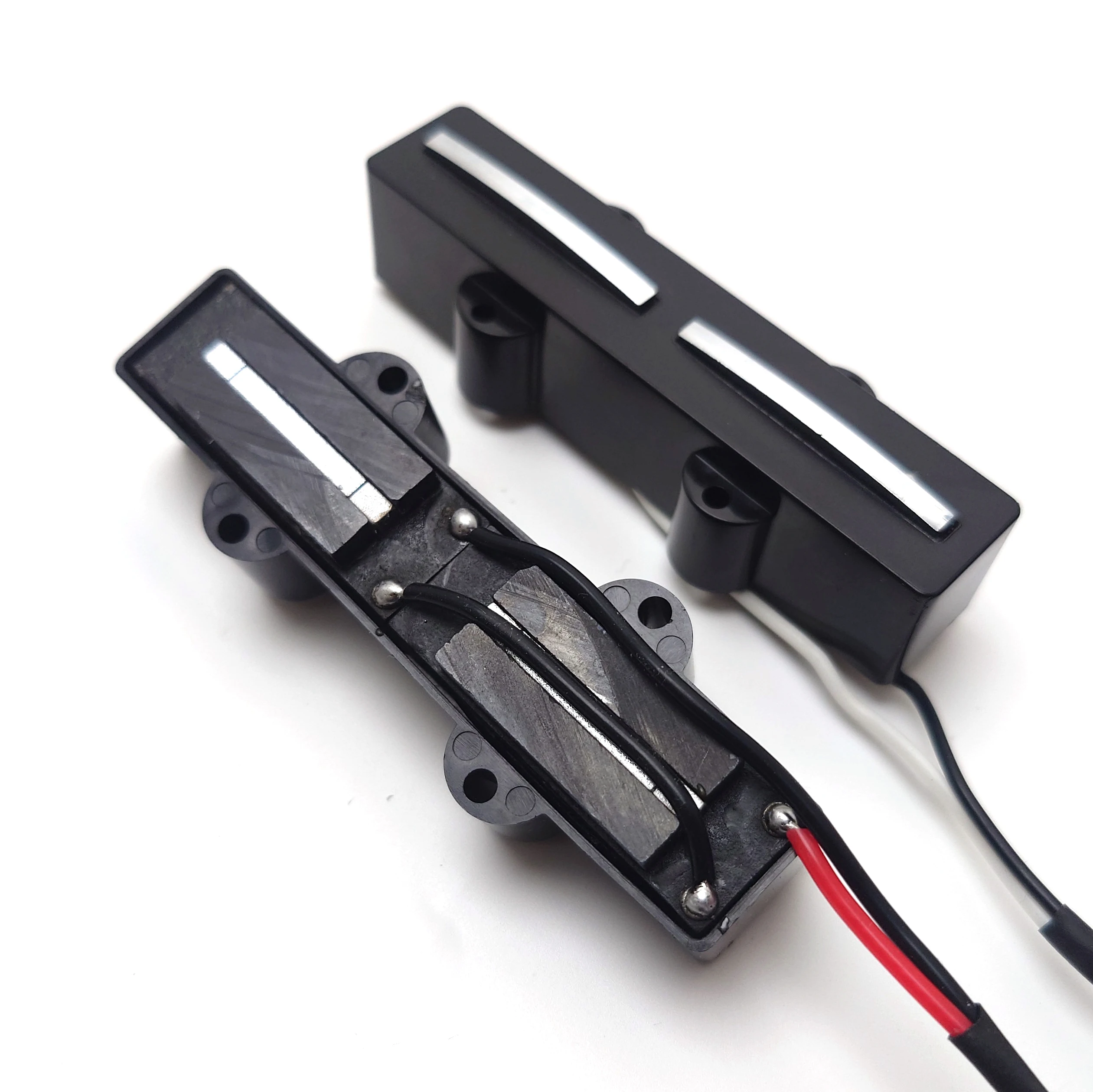 ปิ๊กอัพเบสไฟฟ้าแบบฮัมบัคเกอร์ - Bass Guitar Fretless บทวิจารณ์และราคา