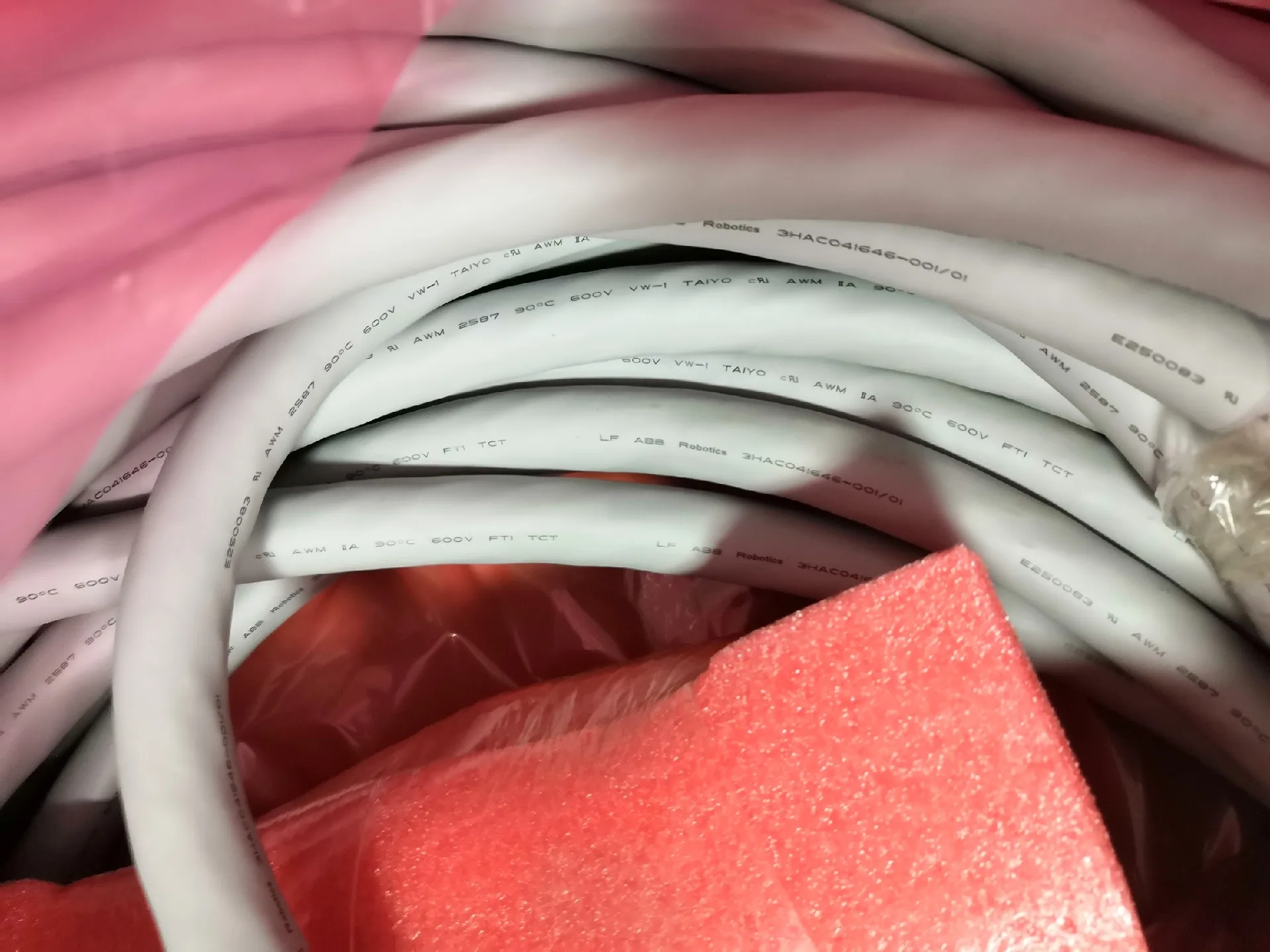 Original New 3HAC040503-002 Robot Power Cable For ABB