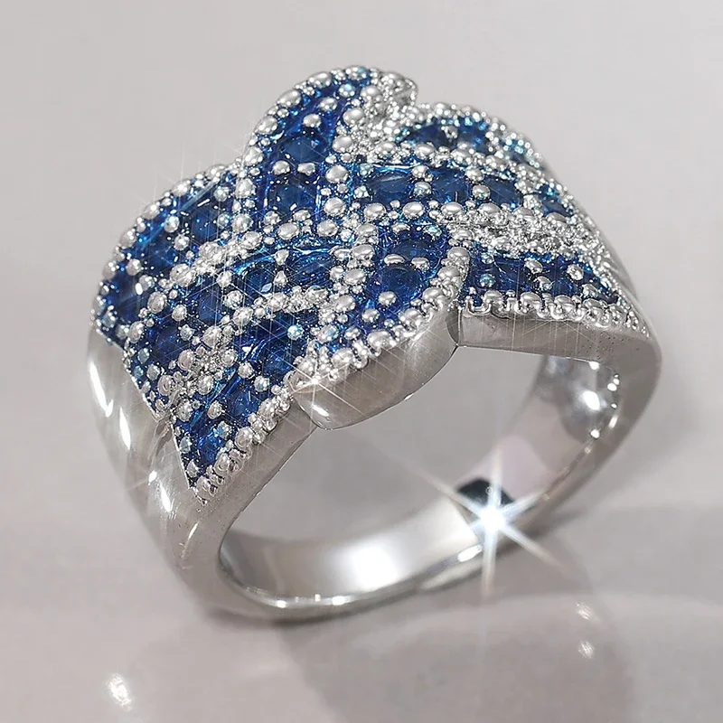 Exquisite Retro Hand Woven Design Wide Edged Ring For Women Elegant Banquet Wedding Party Ring Fashion Jewelry Accessory