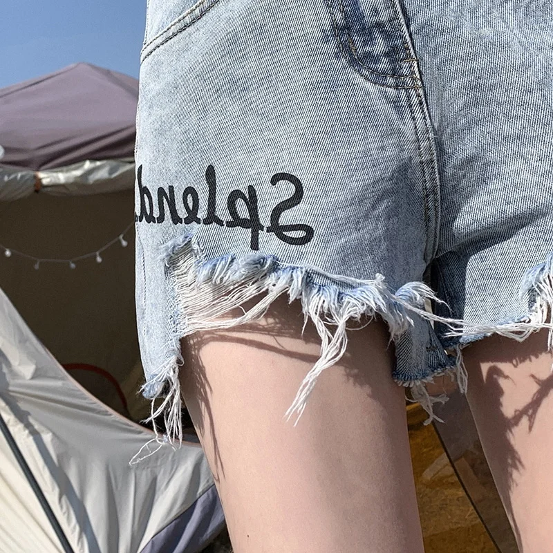 Short en jean taille haute avec pompon pour femme, pantalon court en denim avec lettre imprimée, mode chaude, 2023