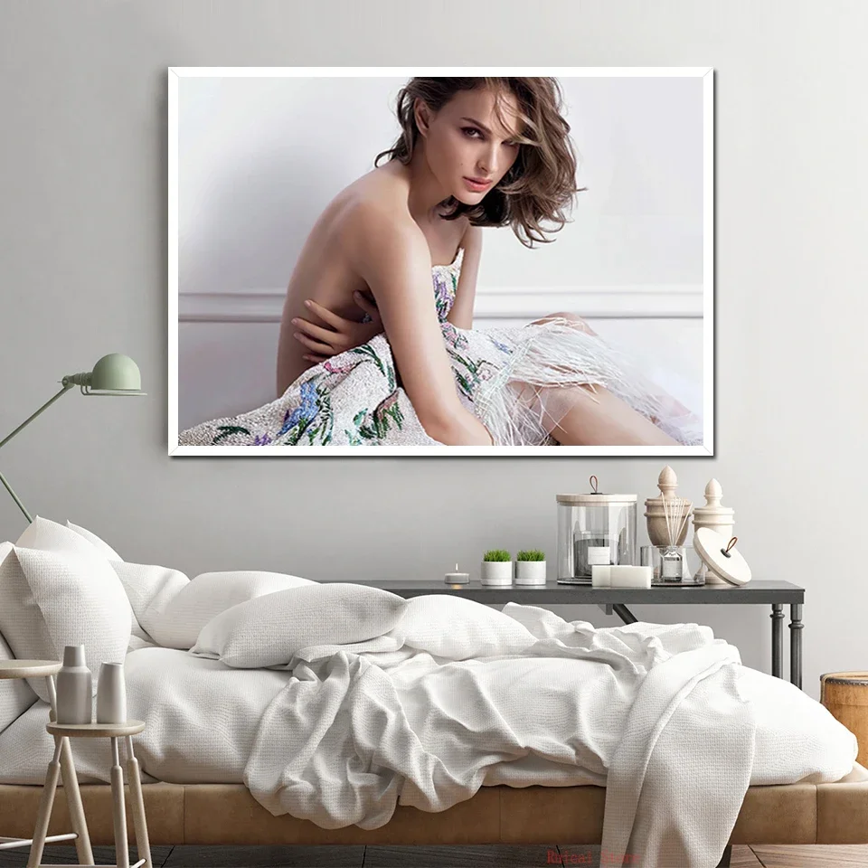 

Natalie Portman Poster Wall Art Canvas Art Prints Painting Wall Picture For Living Bedroom Room Home Decoration Gift