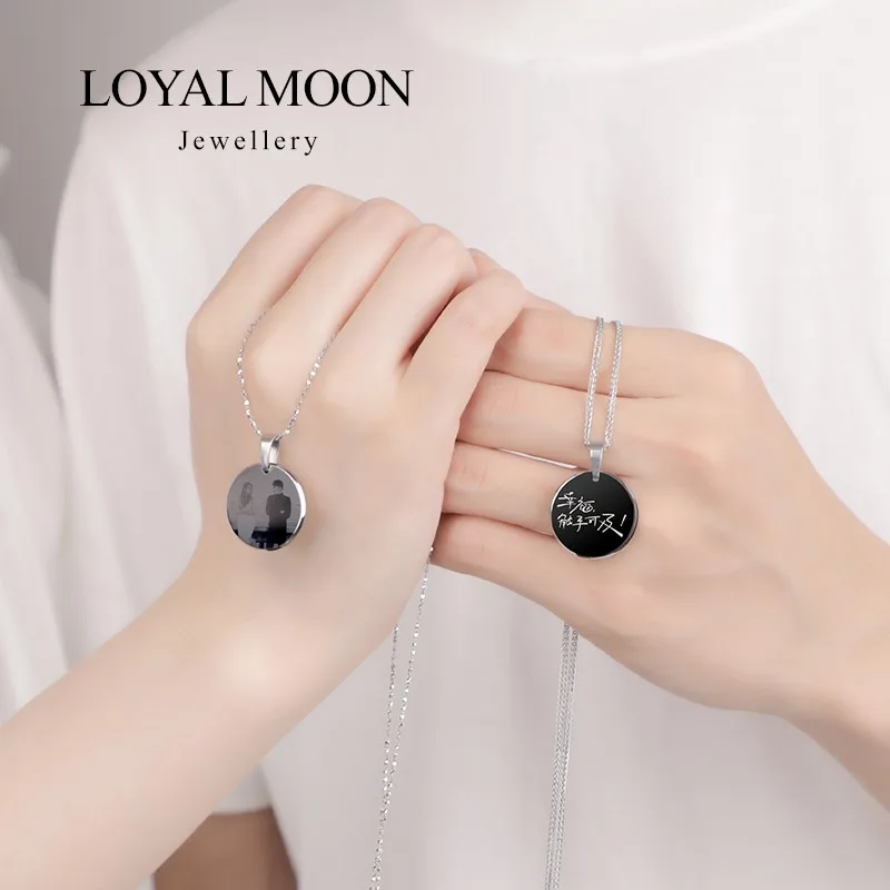 Loyal Moon Tungsten Pendant Personalized Lettering Customized Photo Necklace Couple Female Simple Clavicle Chain Gift