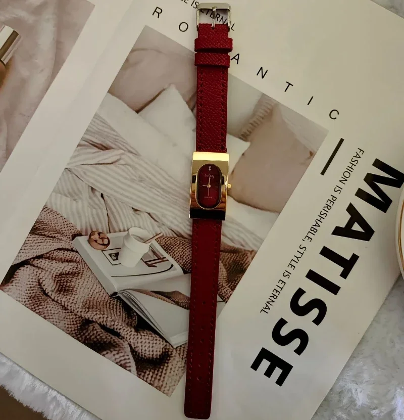 أزياء العلامة التجارية النساء ووتش مستطيلة الهاتفي كوارتز ساعة بسيطة حزام من الجلد الفاخرة السيدات الهدايا ساعات المعصم دروبشيبينغ