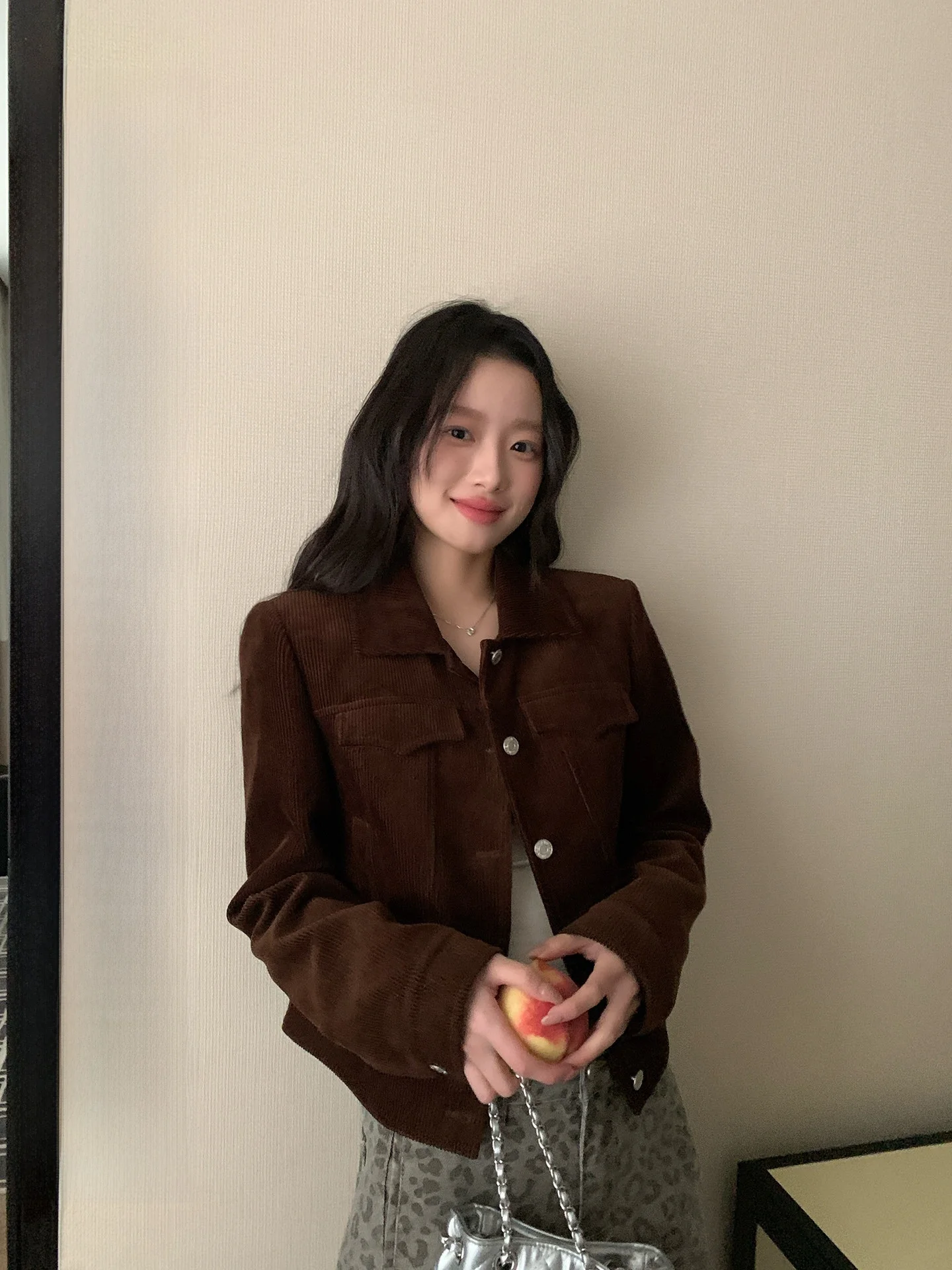 

YOKLASS Ретро-пальто с воротником из коричневого вельвета, женское, осеннее, новое, в корейском стиле, высококачественное, прямого кроя, из смесового хлопка