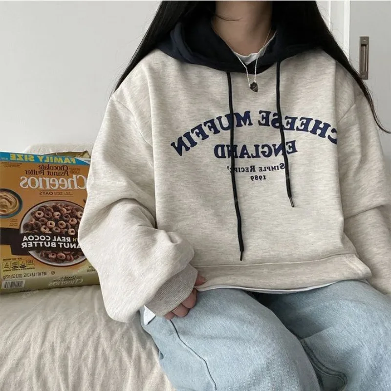 Met Hoed Hoodies Vrouwen Modeprint Eenvoudige Gesplitste Capuchon Winterkleding Kpop Trekkoord Chique Kangoeroe Zak Losse Vrijetijdskleding