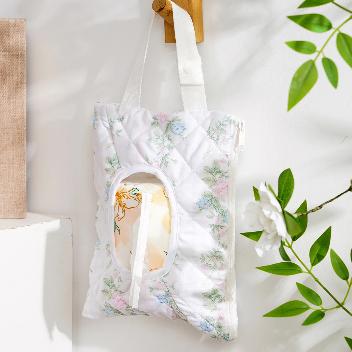 Happyflute  Flip Cover Tissue Box Wet Wipes Case Car Hanging Bag Portable Paper Holder Removable Napkin Storage Case Home Decor