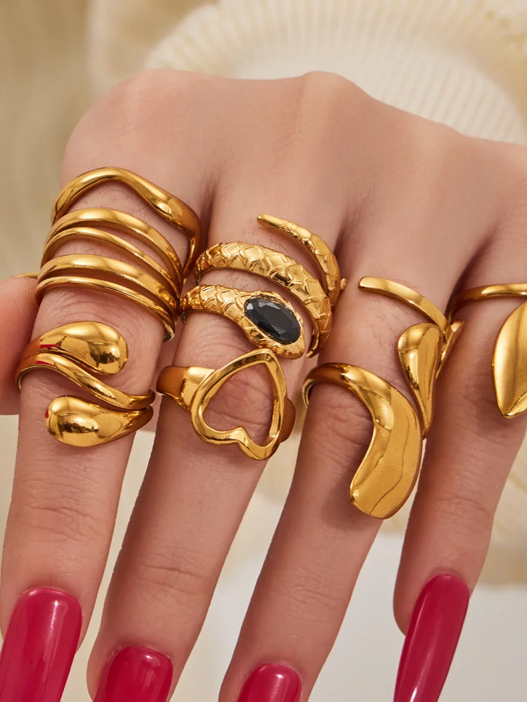 

Exaggerated Heart aped Open Ring Titanium Steel Hollow out Ladies Faion Jewelry Set Non Regular Geometric Wedding Date