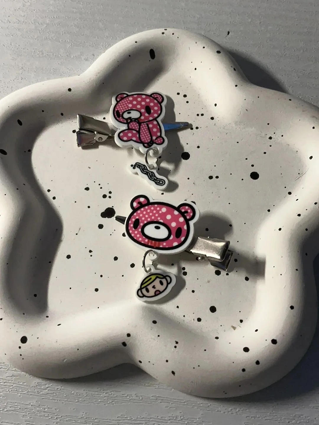 Gloomy Bear Acrylic Hair Clips Kawaii Y2K Cartoon Barrettes Pity Charm Pendant Hair Accessories Women Girls