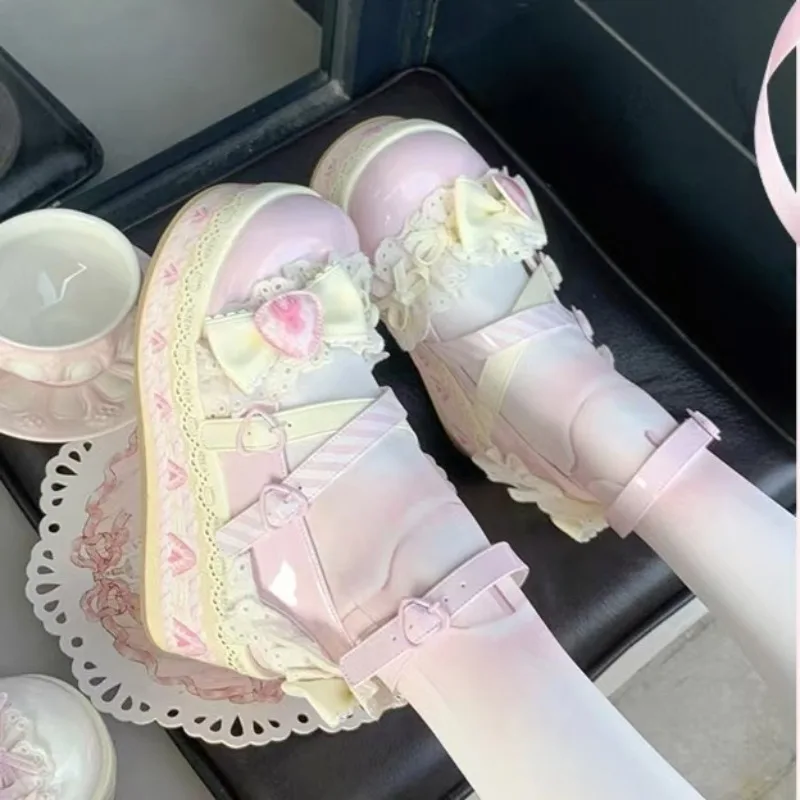 

Женские туфли Мэри Джейн в стиле Лолиты, 2021, туфли-лодочки на высоком каблуке с запахом на щиколотке и платформе, туфли с бантом и кружевной отделкой, туфли с пряжкой и ремешком