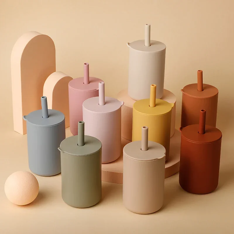 1pc 150ml 아기 밀짚 컵 5oz 유아 마시는 컵 아기와 어린이를위한 실리콘 훈련 컵 휴대용 및 실용적인 먹이 컵