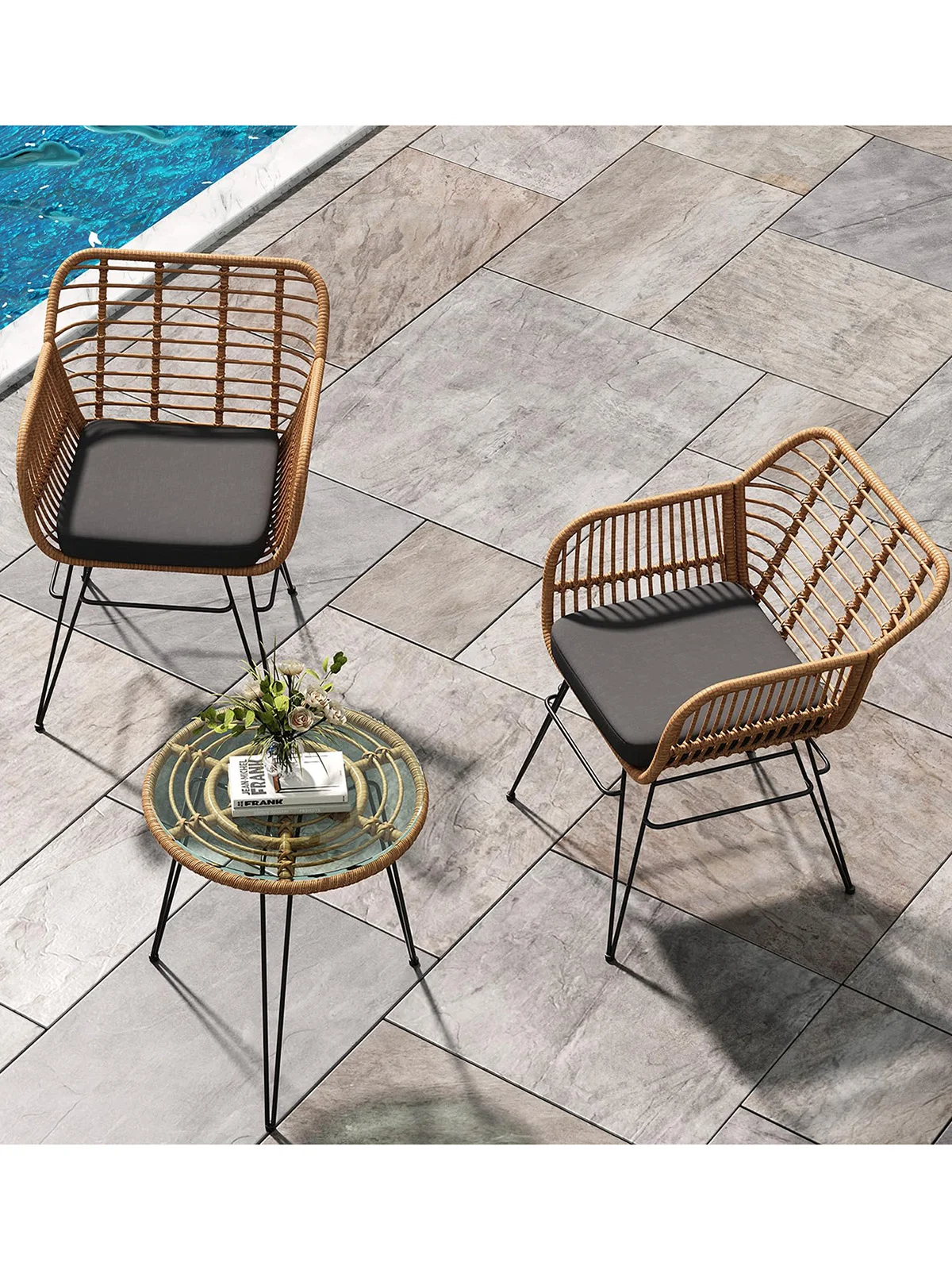 3-teiliges Bistro-Set für den Garten – Wetterfestes synthetisches Rattan – Beinhaltet 2 Stühle mit Kissen und 1 Tisch – Leicht zu reinigen – Ideal für Balkon, Terrasse, Patio