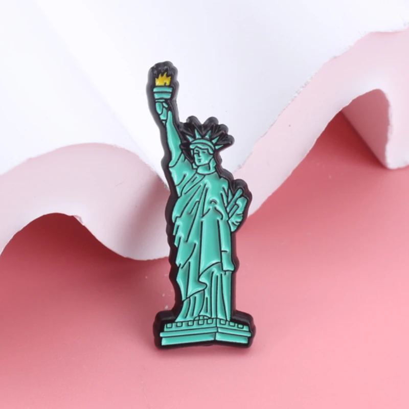 1pc Statue badge Interesting New York hard enamel pin