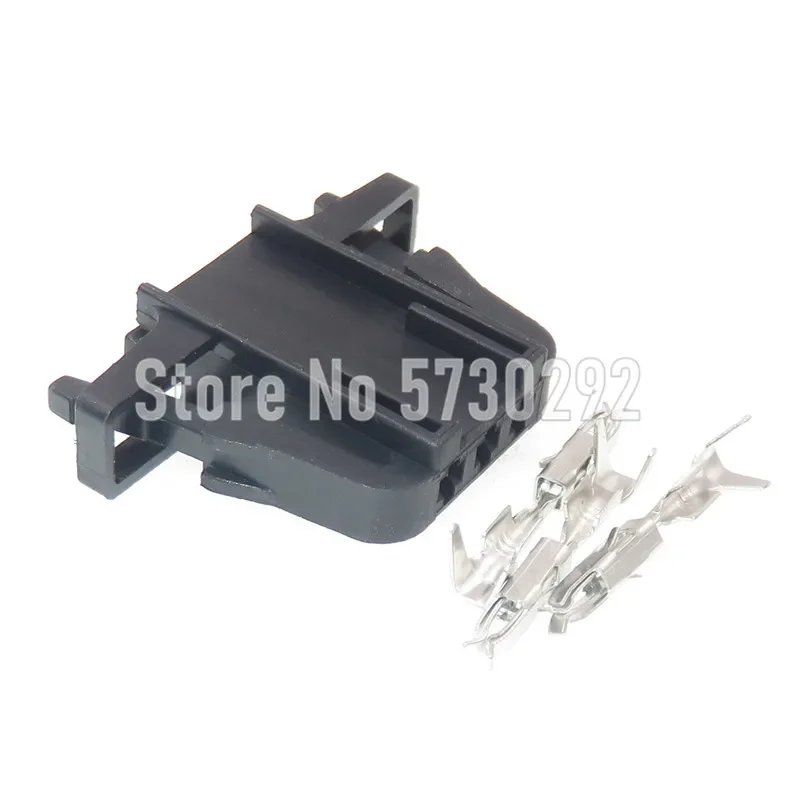 3P 3B0972703 Automotive Horn Socket 1.5 Auto Wiring Harness Plug Door Lamp Tail Lights Socket 3B0 972 703 For VW Skoda