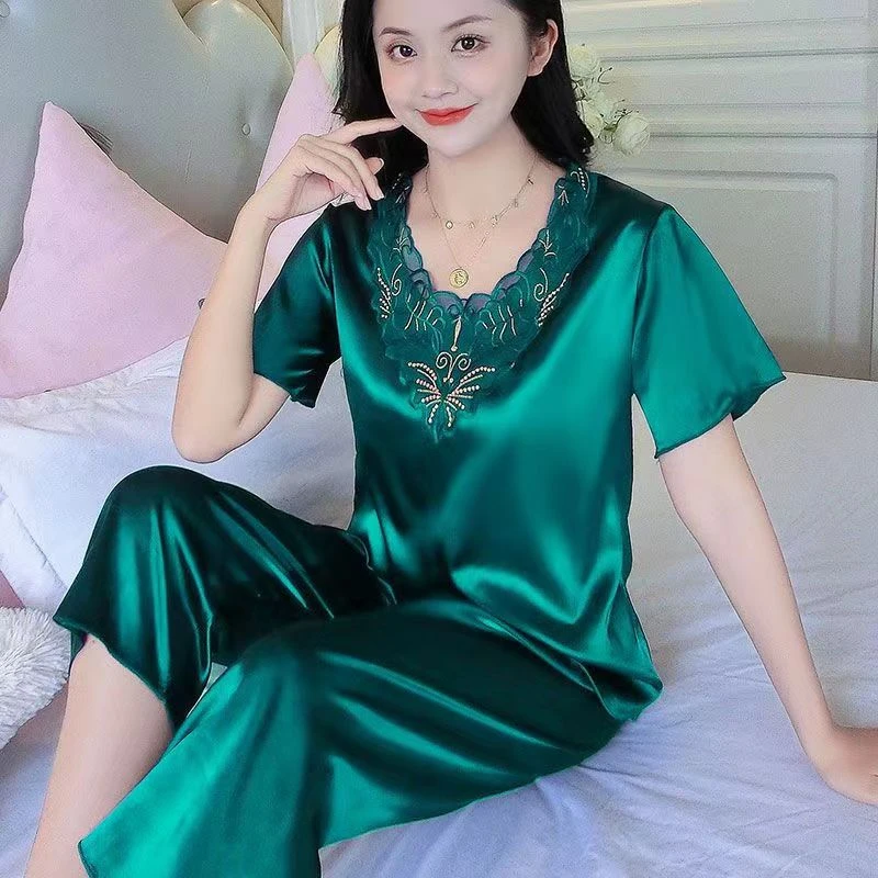

DAIMELU Summer thin pajamas women's short-sleeved cropped pants ice silk lace sexy wlady V-neck dark green loungewear set girl