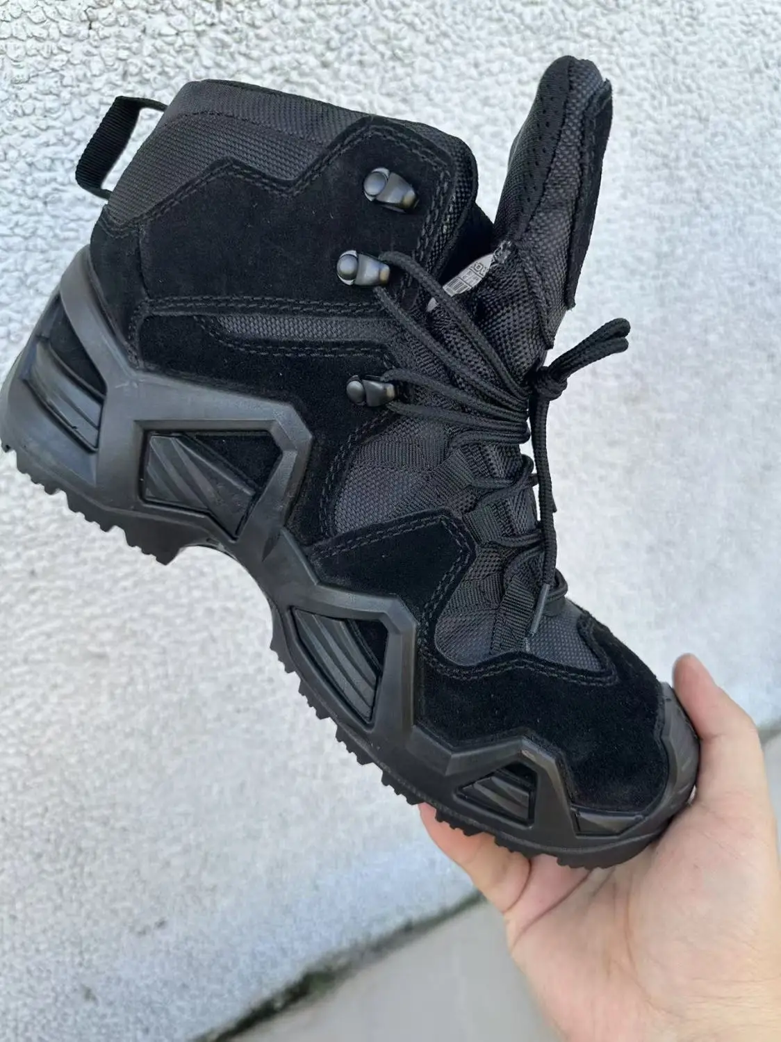 2025 Original Brand Unisex Walking Shoe Designer Wearable Lightweight Off-road Sneaker