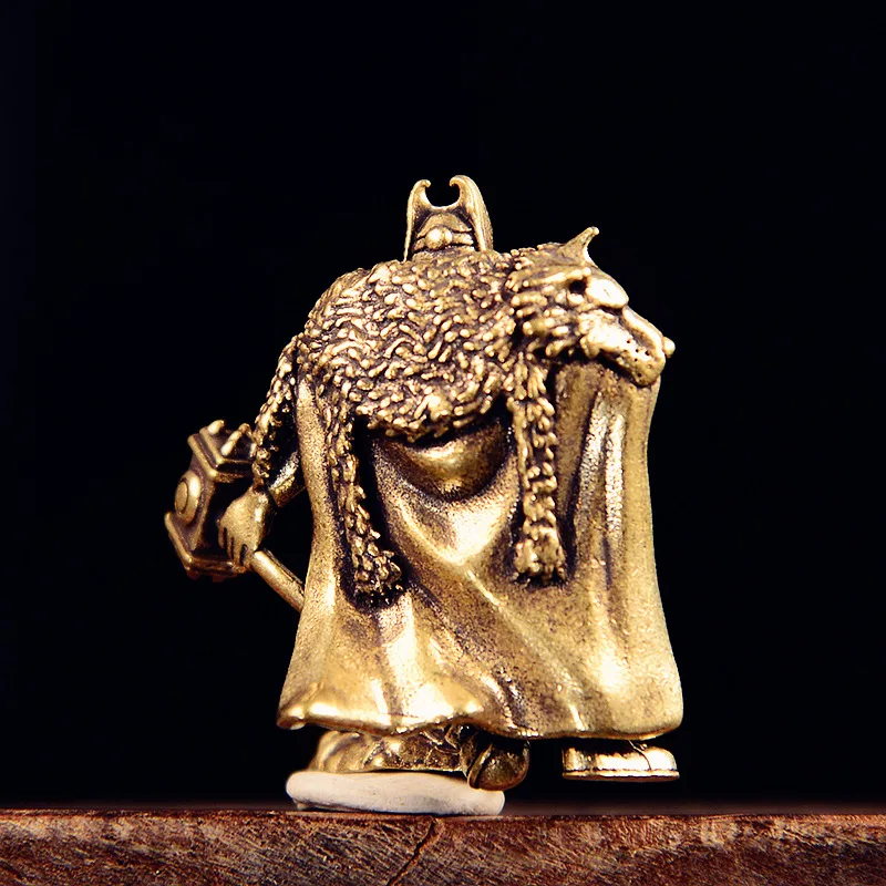 Cloak Warhammer Pure Brass Ornament Personality Pure Copper Office Desk Decoration Tea Pet Display