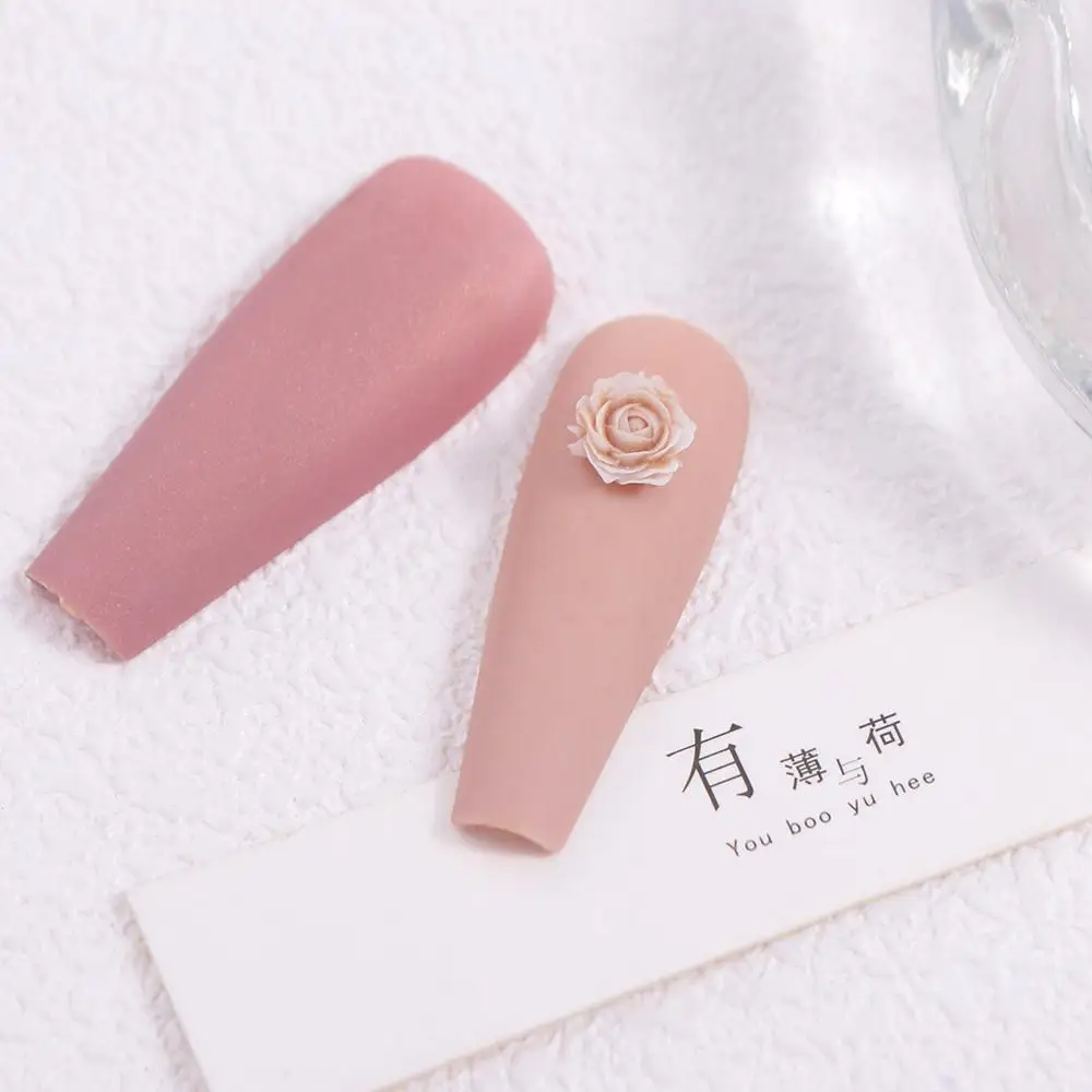 50 個樹脂グラデーションローズローズフラワーネイルアクセサリー 3D 混合サイズ 6 ミリメートル + 8 ミリメートルネイルアートデコレーション汚れヴィンテージ