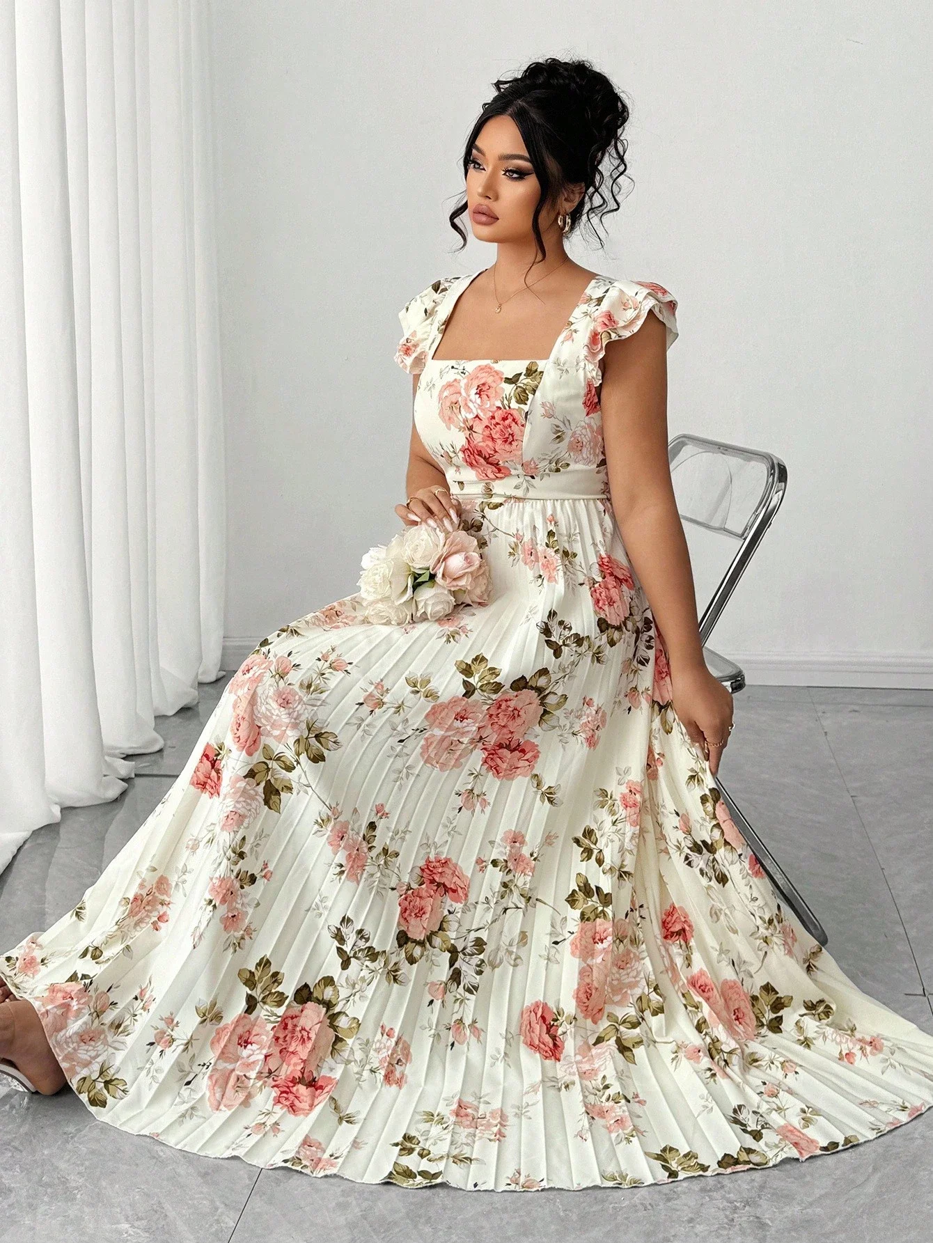 

Винтажное платье макси во французском стиле с цветочным принтом, рукавами-воланами, квадратным вырезом и зауженной талией