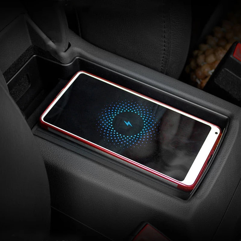 Car wireless fast charging holder for Audi Q3 SQ3 2013 2014 2015 2016 2017 2018 15W mobile phone charger charging pad plate
