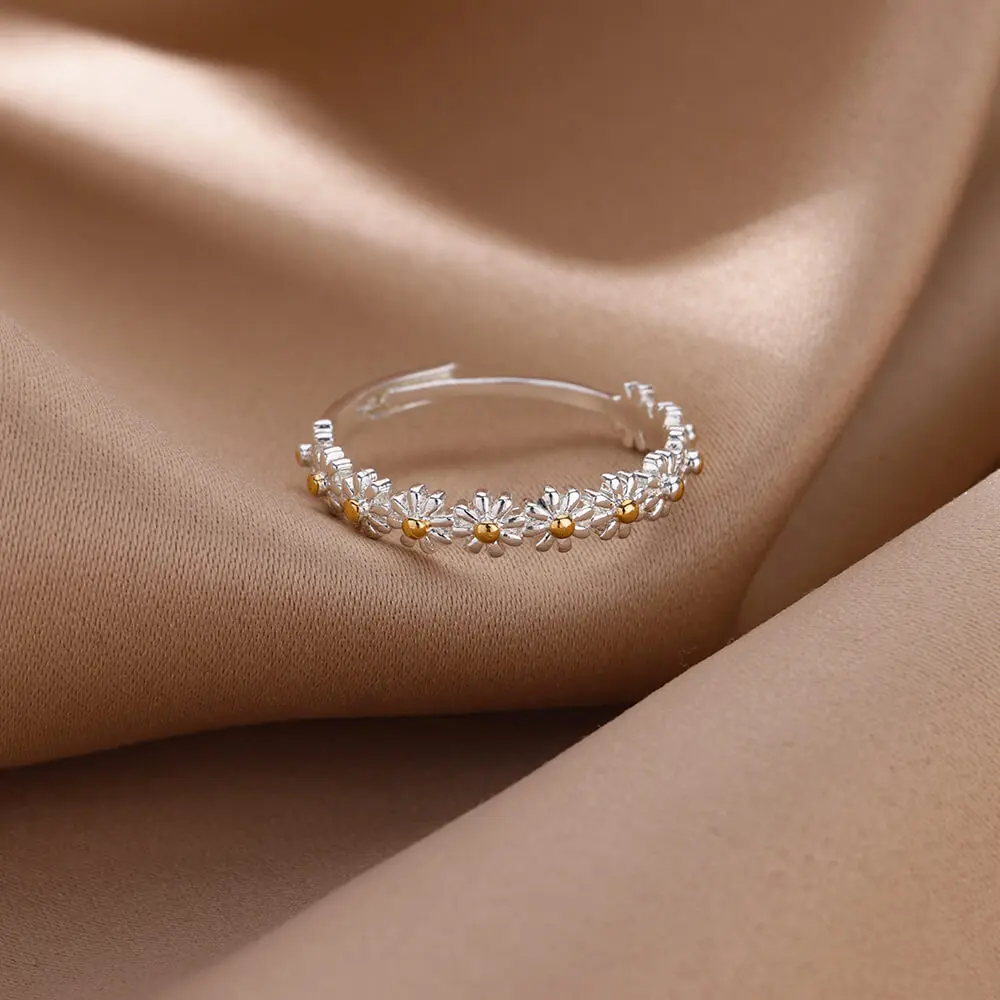 Women's Vintage Daisy Adjustable Open Cuff Flower Ring