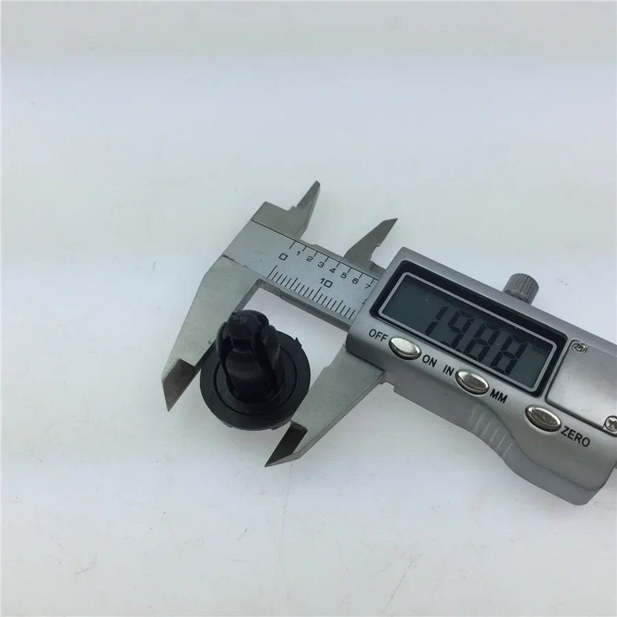 For the Mazda hippocampus M3M6M2 Familia Hai Fuxing car full car interior trim trunk foliage board clip sub 14 #