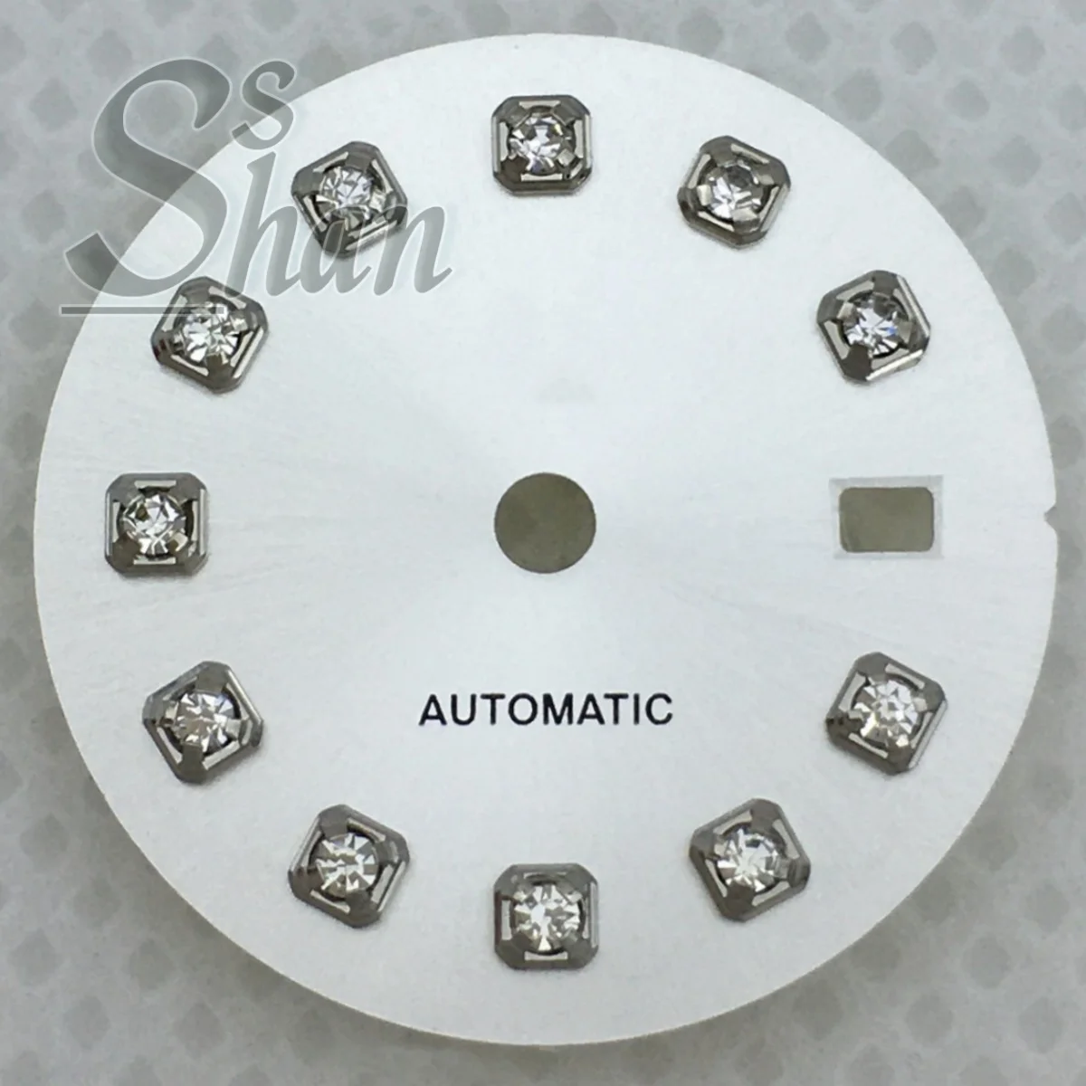 20.5mm watch dial is equipped with gold and silver rose gold diamond index, suitable for the pearl dial of the NH05 movement