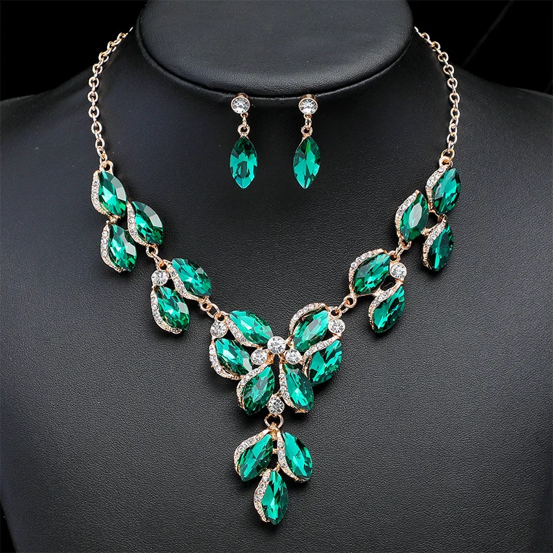

Cross-border jewelry, necklace, earrings set for women, retro electroplating alloy, new exaggerated fashion artificial gemstones