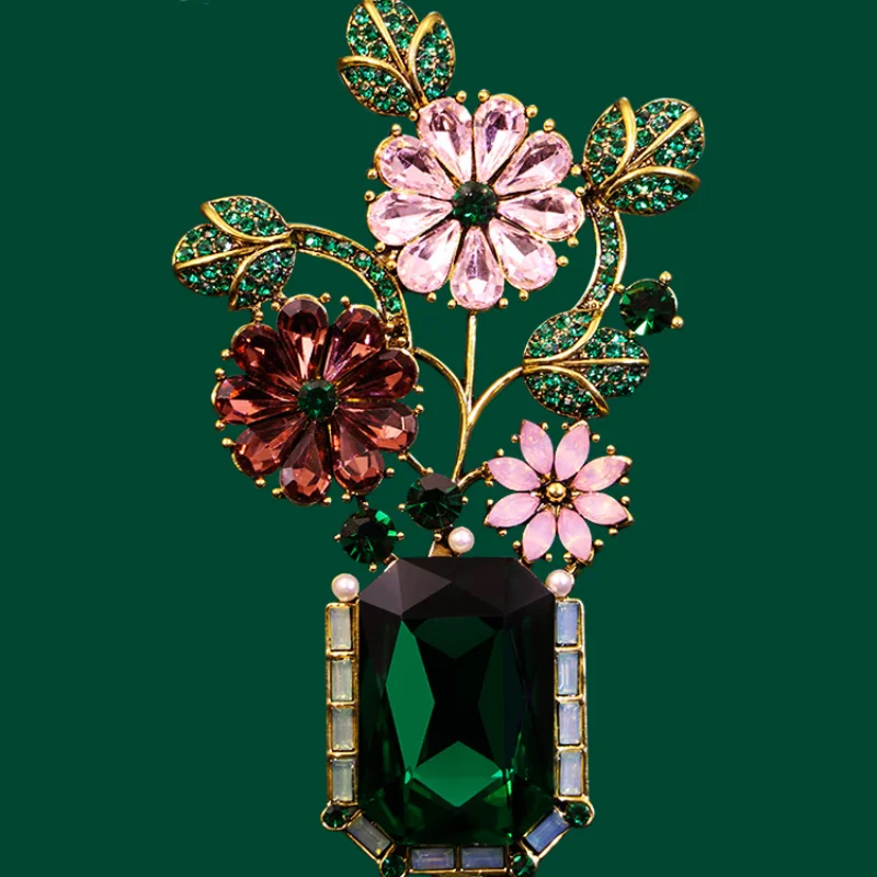 Minween European Vintage Style Green Forest Brooch Provence Garden Bust Luxury Brooches For Women