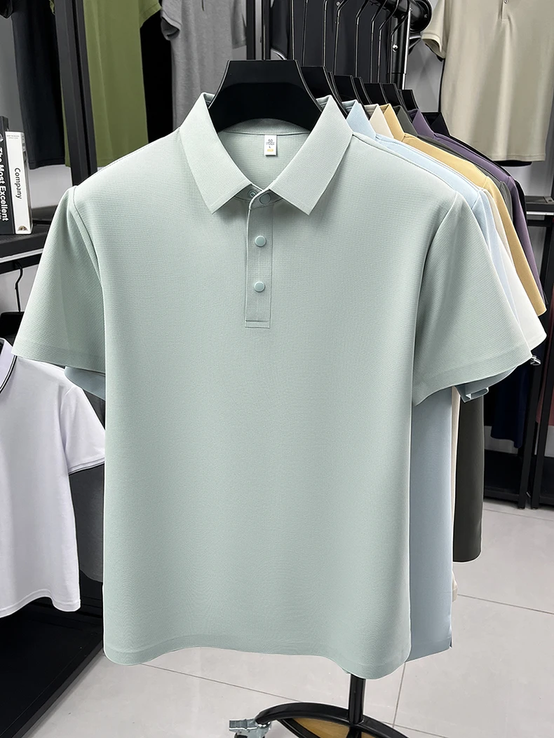 Hochwertiges Eisseide-Kurzarm-Poloshirt für Herren, klassisches einfarbiges, atmungsaktives Business-Casual-T-Shirt, neues Luxus-Oberteil für den Sommer. – Detail 17