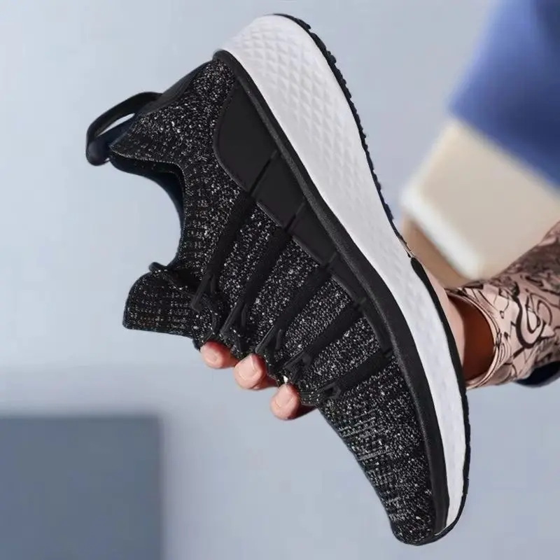 

Classic Brand Running Shoes For Men Light Weight Sports Shoes Mens Designer Training Shoe