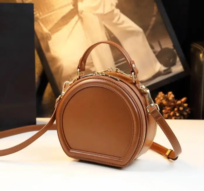 Luxury Fashion Genuine Leather Women\'s Handbags Carving Ladies Small Shoulder Crossbody Bag Portable Round Bags 2024 New