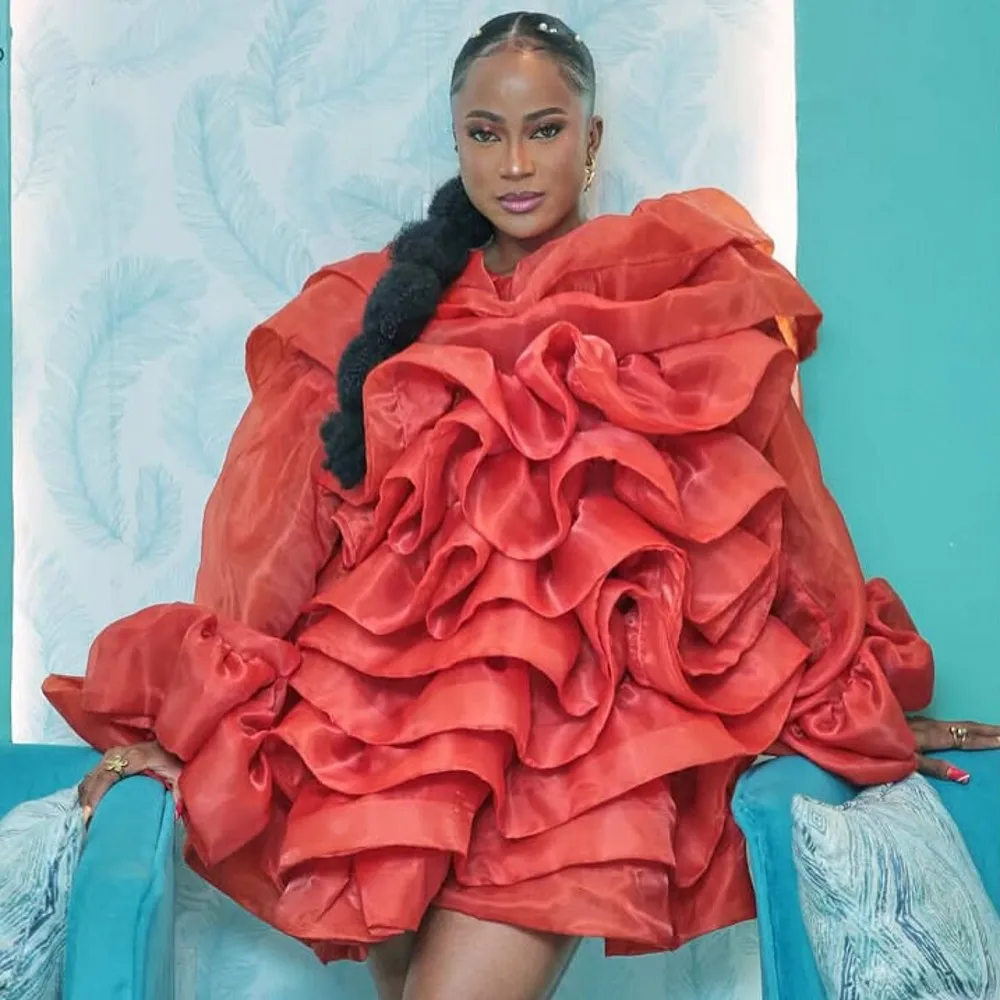 

Пышные платья из органзы с длинными рукавами на день рождения, сексуальное многоярусное короткое мини-платье сзади на заказ, черные женские праздничные платья для девочек