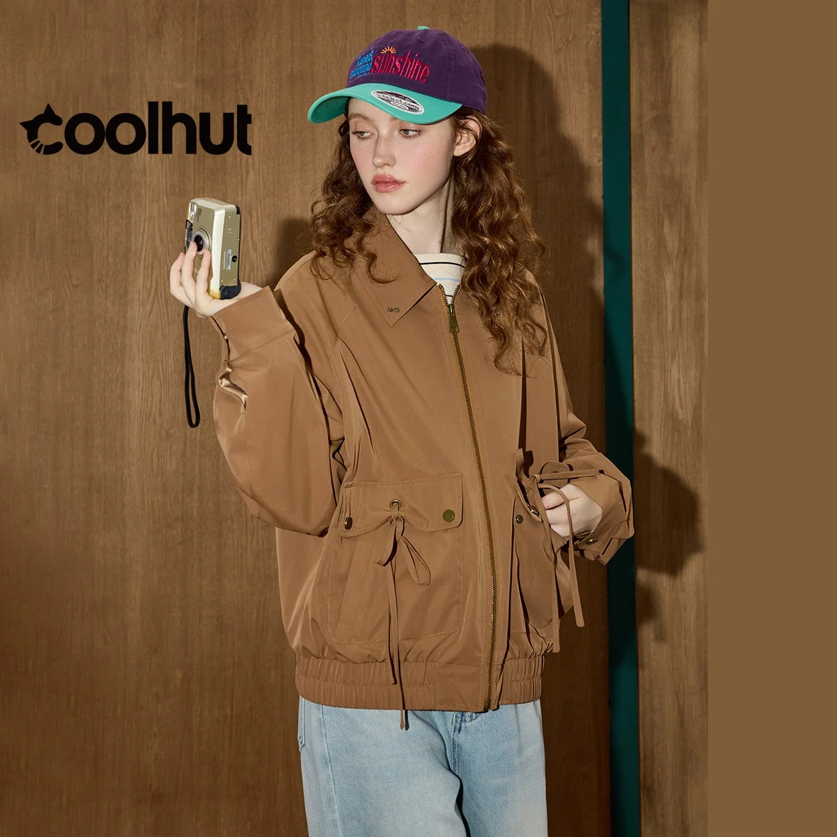 

COOLHUT 2025 Women's Demi-season Jacket Casual Utility Bomber Jacket Pocket Detail Lapel Collar Fashion Fall Outerwear Versatile