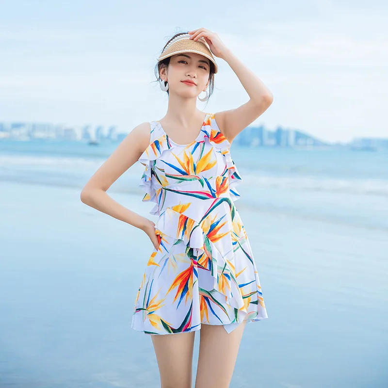 One-piece printed swimsuit, simple and Conservative, polyester, large size, short sleeve, for women