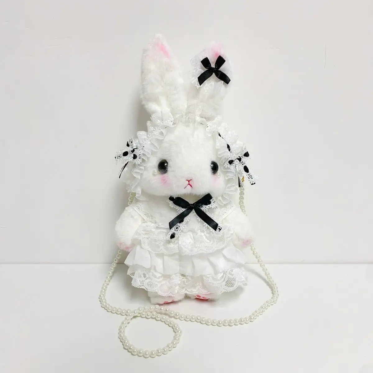 กระเป๋ากระต่ายโลลิต้าสีดำ หูตั้ง สายโซ่ไข่มุก กระเป๋าสะพายข้างลายกระต่ายน่ารัก พร้อมโบว์ลูกไม้ กระเป๋าตุ๊กตา สำหรับแฟชั่นโกธิค