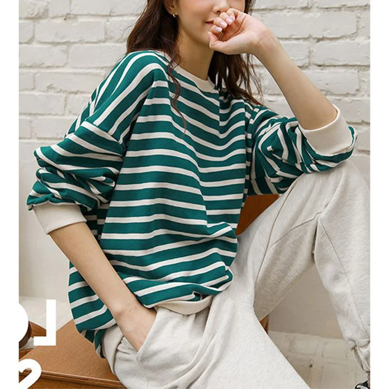 Fashion O-Neck Spliced Loose Korean Striped T-Shirt Female Clothing 2023 Autumn New Casual Pullovers All-match Commute Tee Shirt