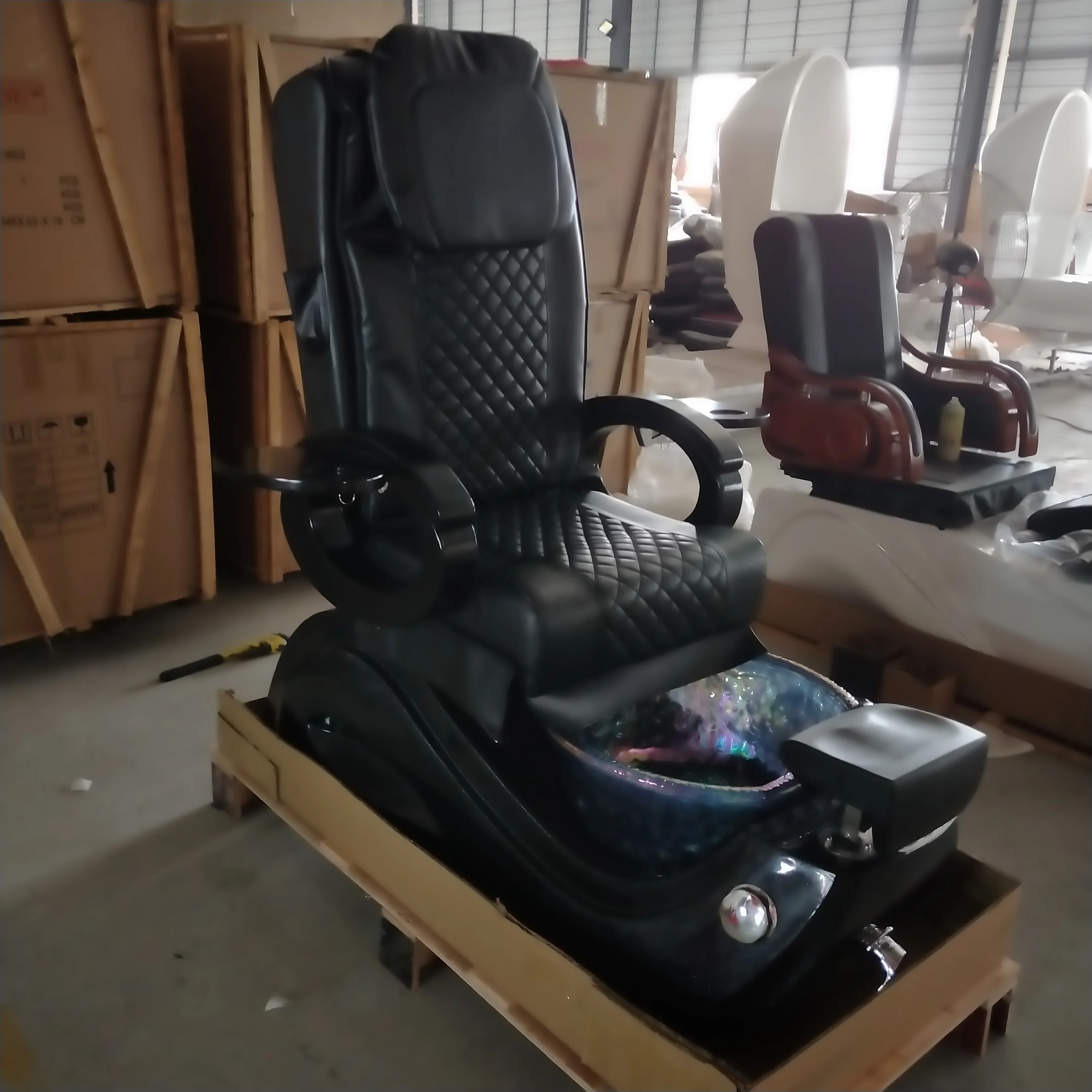 

Foshan Factory Hot Sale Modern Cheap Black Luxury Massage Foot Spa Pedicure Chair With No Plumbing