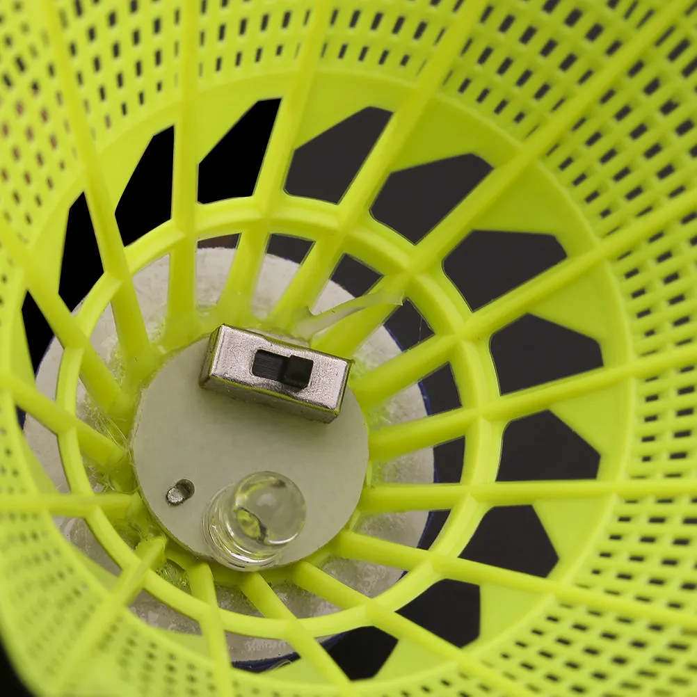 

Набор из 4 светодиодных воланов для бадминтона: тонкая работа, яркое освещение для веселых вечерних игр, отличный подарок