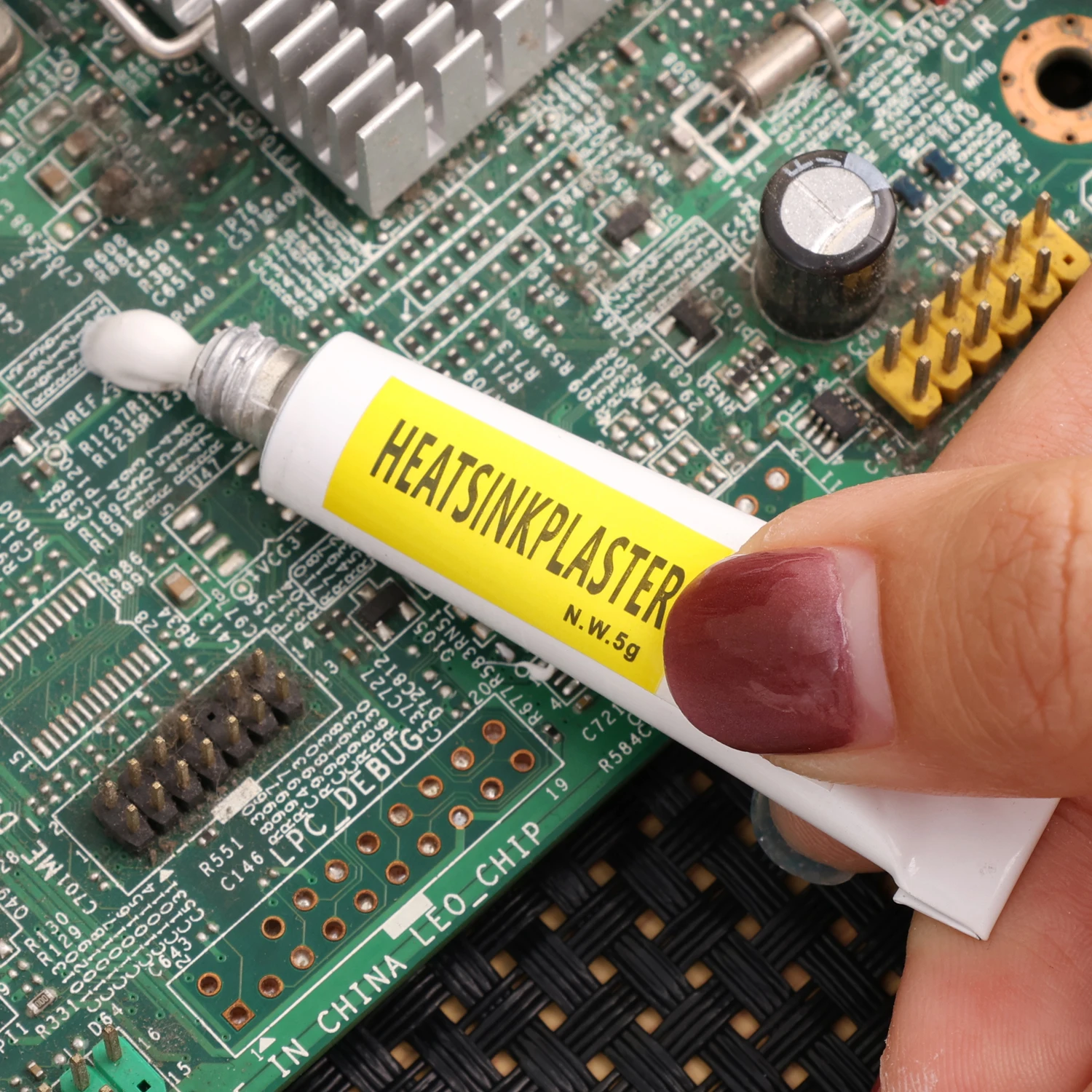 VGA LED IC Cooler Radiator Cooling Thermal Silicone Glue 300℃ Heat Resistant Insulated Silicone Glue Grease Cooler Sealers