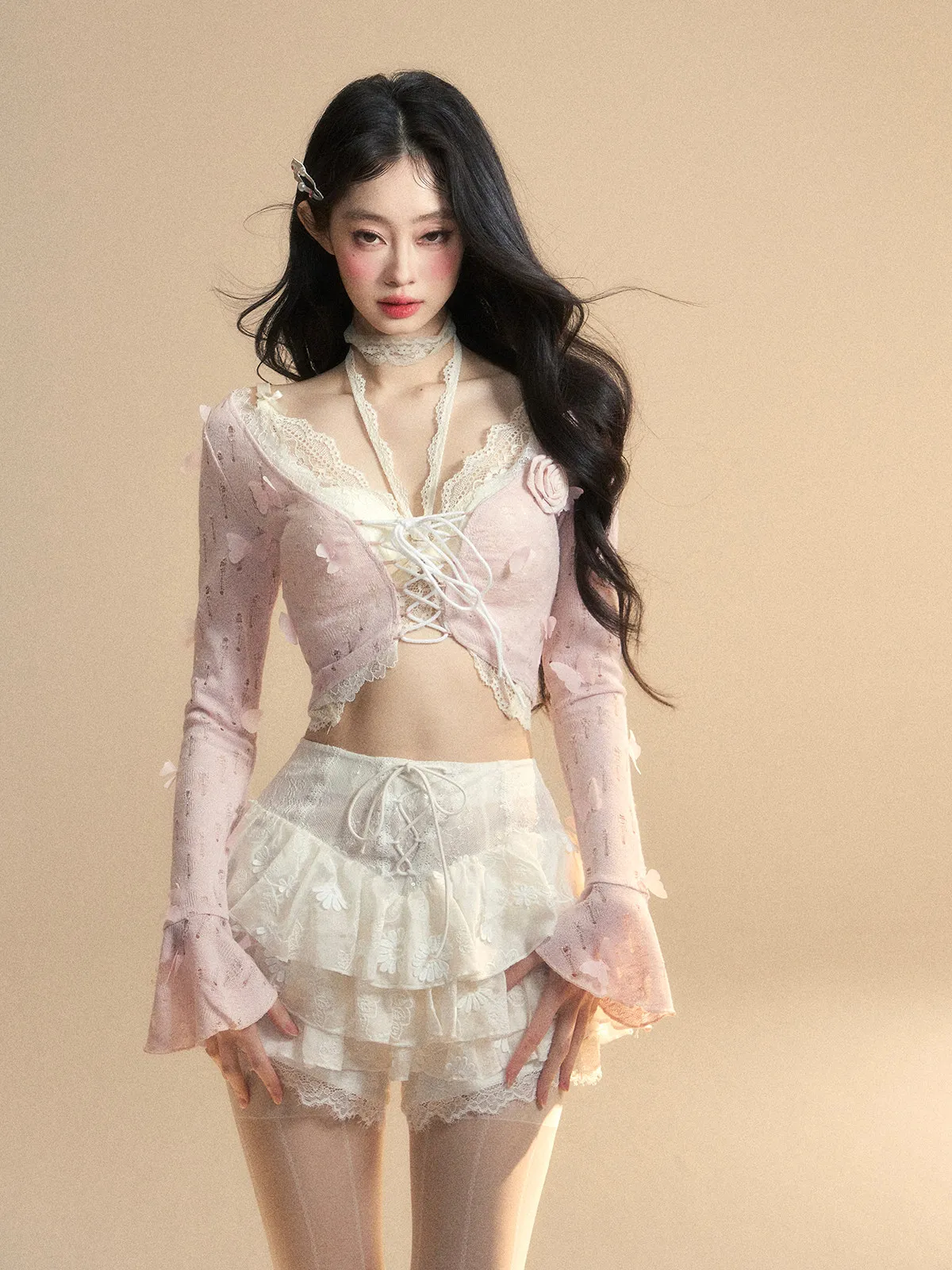 

Женская летняя футболка AOMALM с кружевными вставками и вырезами, вязаный топ с длинными рукавами-колокол из полиэстера, однотонный