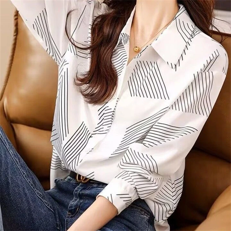 Women's Korean Fashion Geometric Striped Print Button Up Shirt Office Lady Elegant Business Casual Blouse Long Sleeve Loose Tops