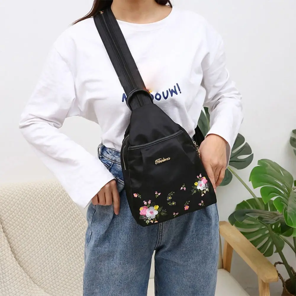 Waterproof Oxford Women Backpack Fashion Casual Embroidery Bag Designer Female Large Capacity Travel Handbag Shopping Knaps