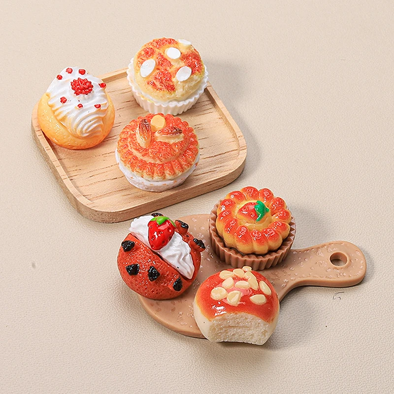 6pcs Dollhouse Mini Cartoon Three-dimensional Pattern Bread Model Dolls House Home Decoration