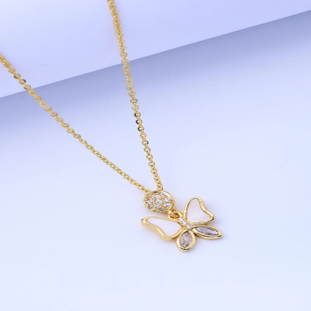 Elegante collana con pendente: decorazione di farfalle francesi della foresta di pietra di zircone di ispirazione giapponese e coreana per le donne, Je alla moda