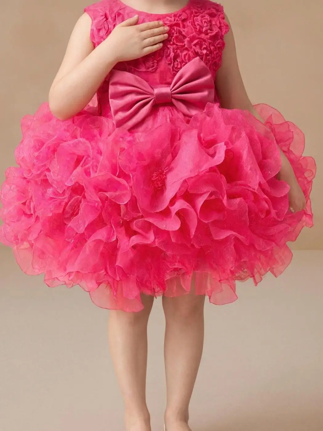 39.37인치 무봉제 피규어 인형, 평평한 가슴 디자인, 부드러운 TPE 소재, 정교한 얼굴 화장, 전시 및 수집에 완벽