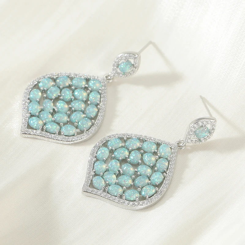 Elegante synthetische Regenbogen-Opal-Tropfenohrringe für Damen, modische, funkelnde Hängeohrringe, charmanter, temperamentvoller Schmuck – Detail 4